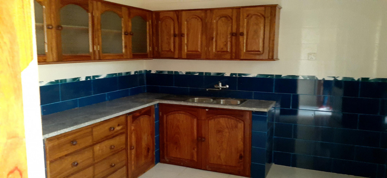 Casa a Bissau, Casas, Bissau
