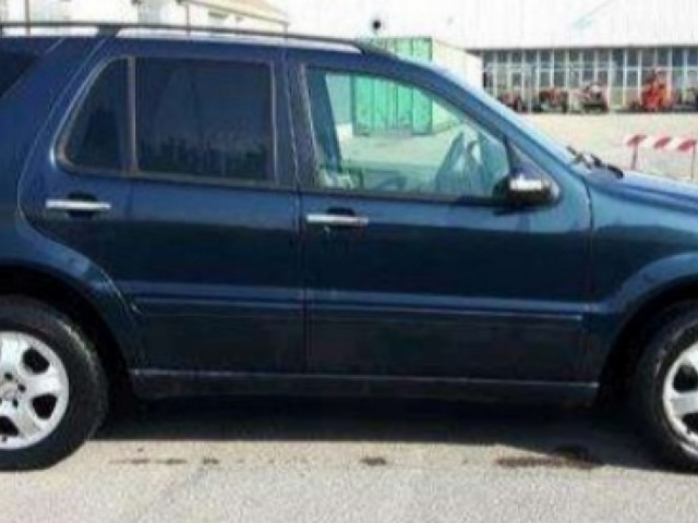 Mercedes ML, Carros, Bissau