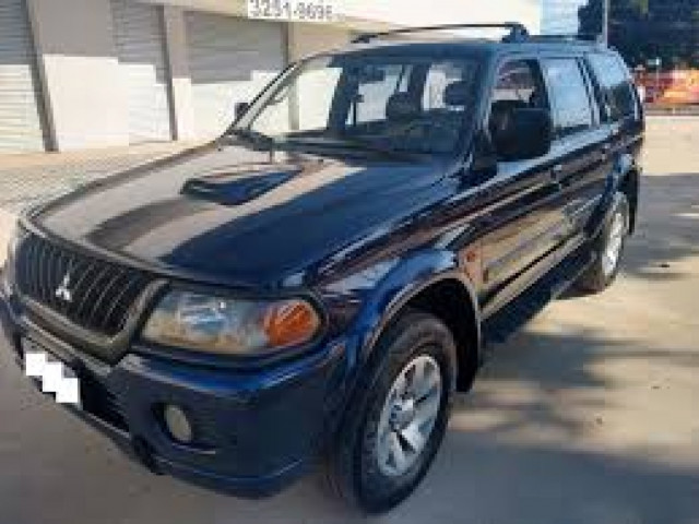 Mitsubishi Pajero Sport, Carros, Bissau