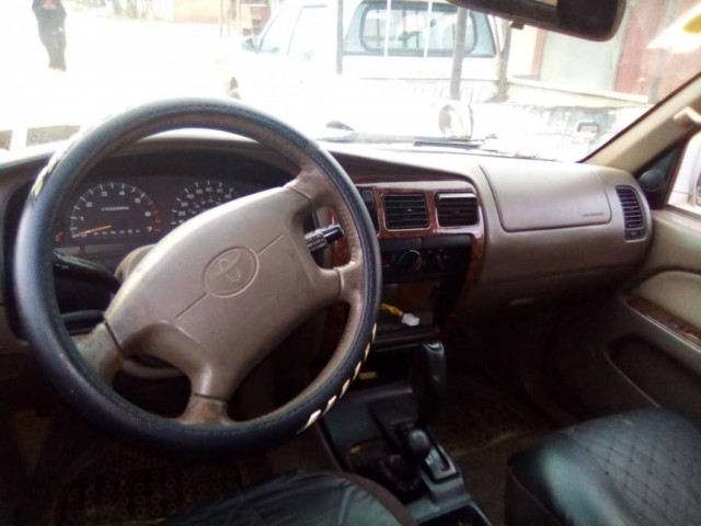 TOYOTA 4RUNNER, Carros, Bissau