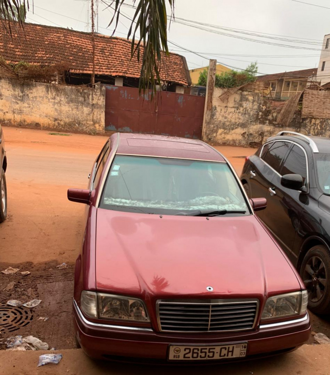 Mercedes-Benz 190, Carros, Bissau