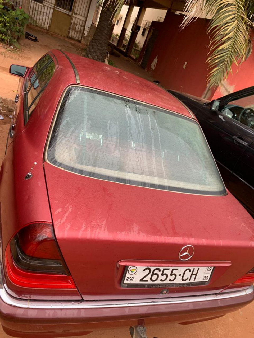 Mercedes-Benz 190, Carros, Bissau