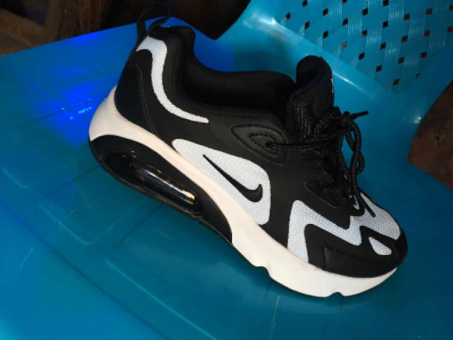 Tenis Nike, Calçado, Bissau