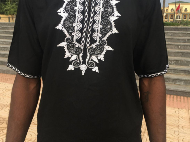 Roupas do ocidente, Roupa, Bissau