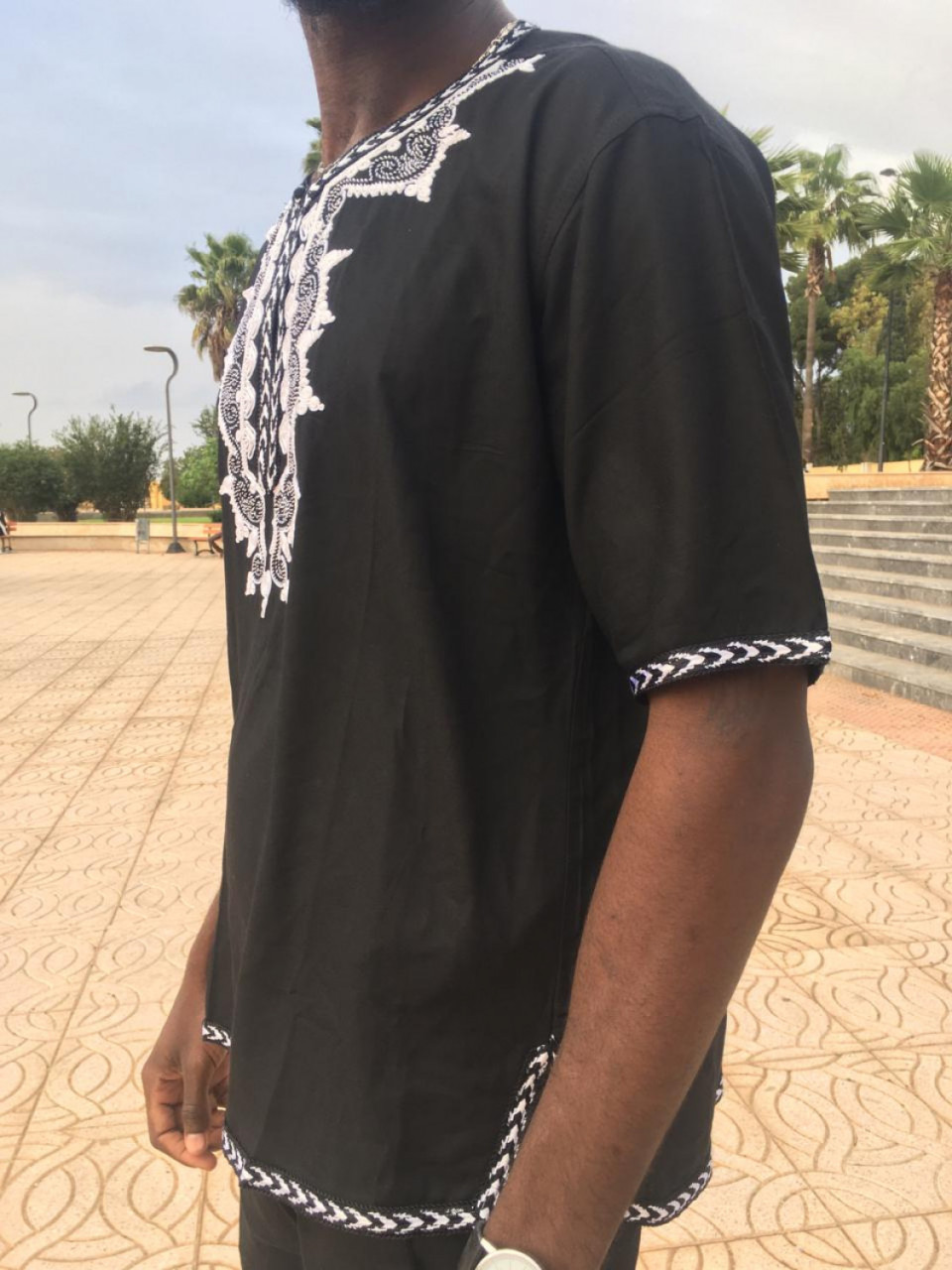Roupas do ocidente, Roupa, Bissau
