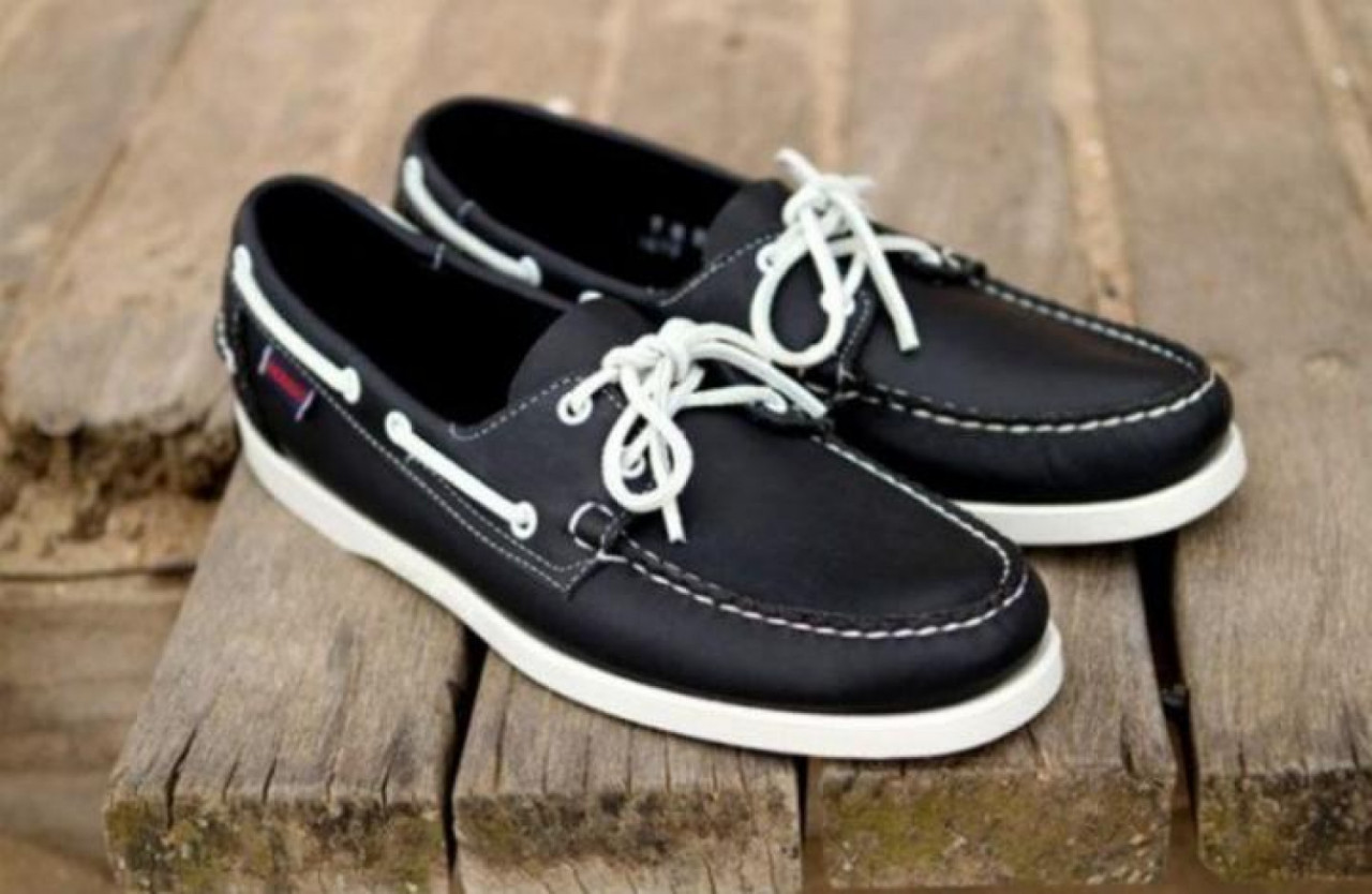 Sapatos sola curta, Calçado, Bissau