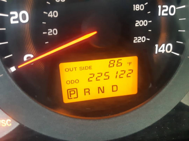 Toyota RAV4, Carros, Bissau