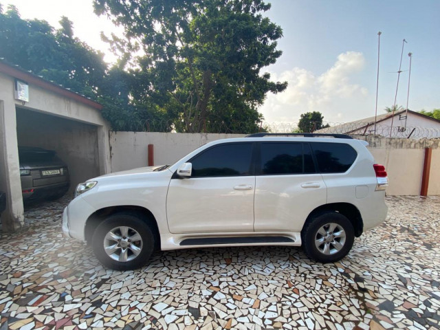 Toyota Land Cruiser, Carros, Bissau