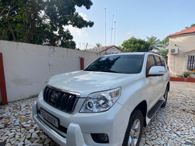 Toyota Land Cruiser, Carros, Bissau