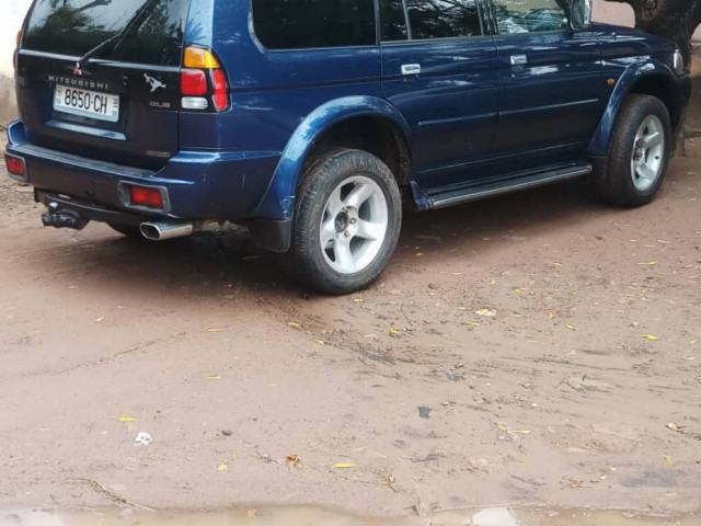 Mitsubishi Pajero, Carros, Bissau