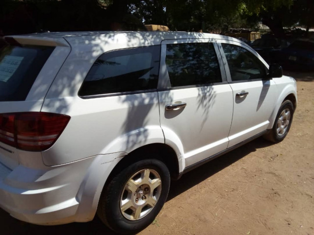 Dodge, Carros, Bissau