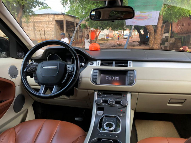 Land Rover Range Rover Evoque, Carros, Bissau
