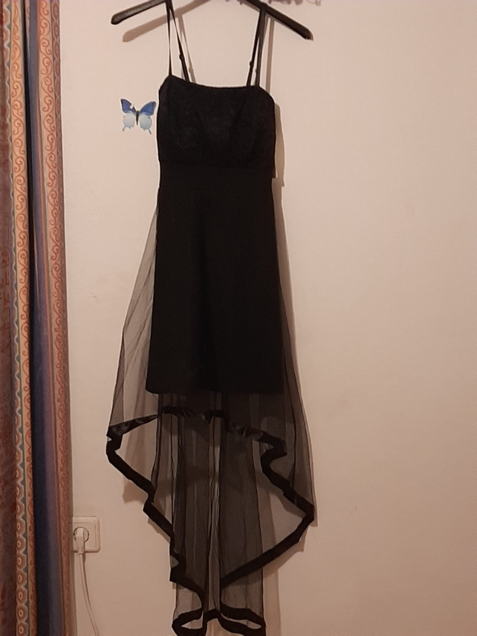 Vistidos novas para Festa, Roupa, Bissau