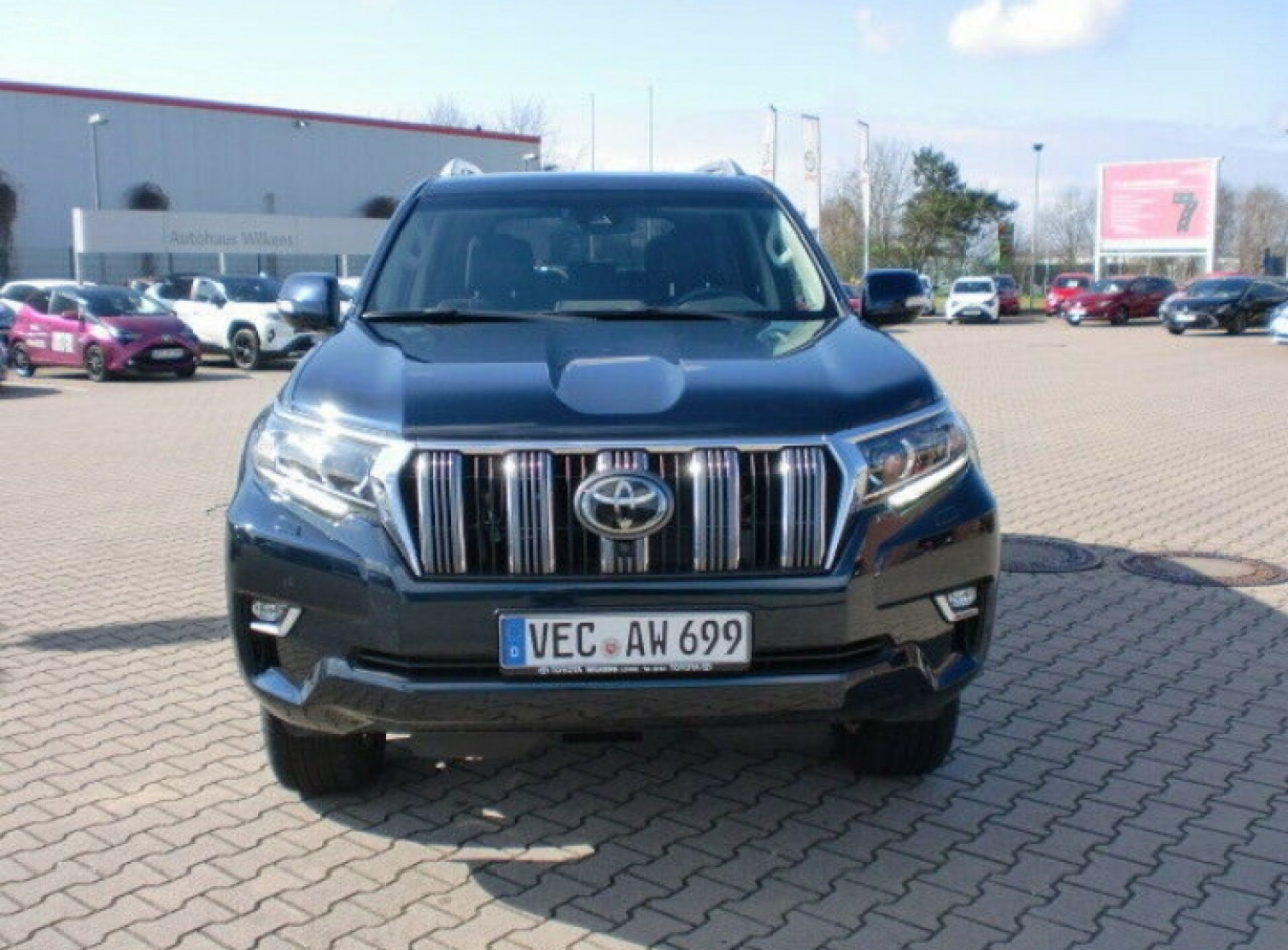 Toyota LAND CRUISER, Carros, Bissau