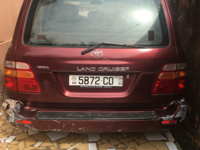 Toyota LAND CRUISER, Carros, Bissau