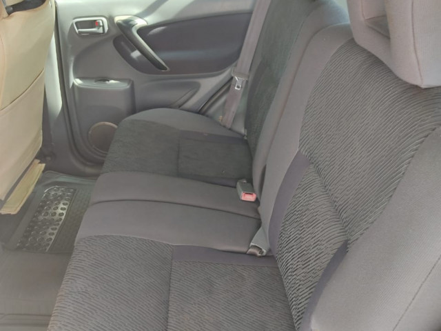 Toyota Rav 4, Carros, Bissau