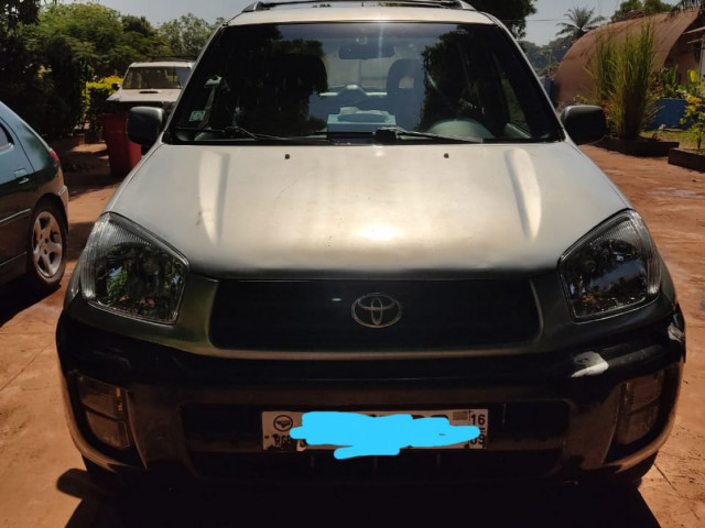 Toyota Rav 4, Carros, Bissau