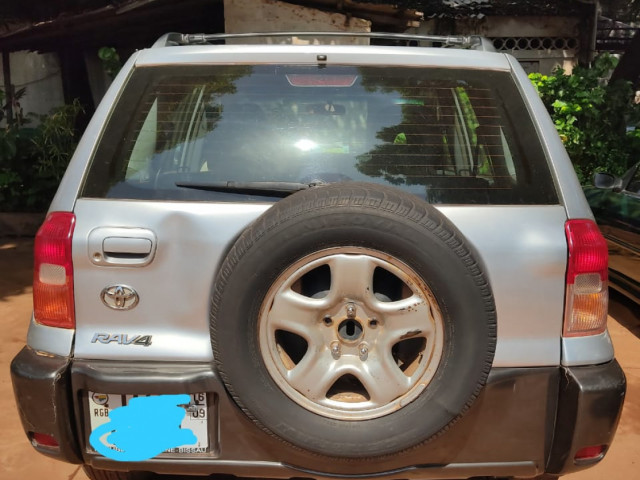 Toyota Rav 4, Carros, Bissau