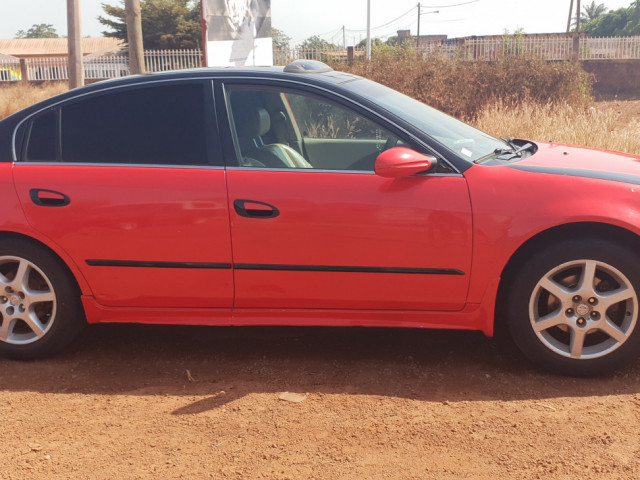 NISSAN ALTIMA, Carros, Bissau