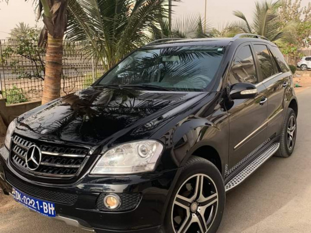 Mercedes Benz ML, Carros, Bissau