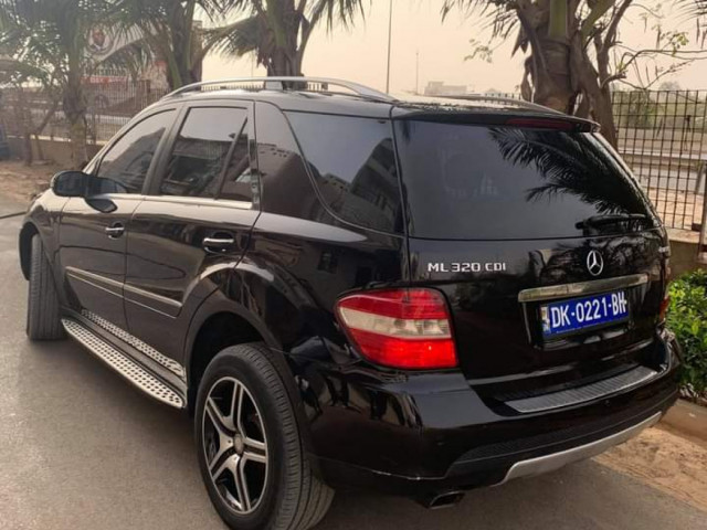 Mercedes Benz ML, Carros, Bissau