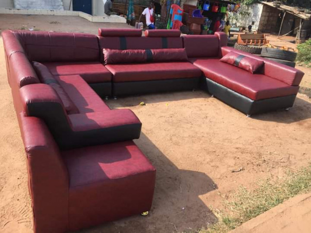 Sofá modelo U, Camas - Poltronas, Bissau