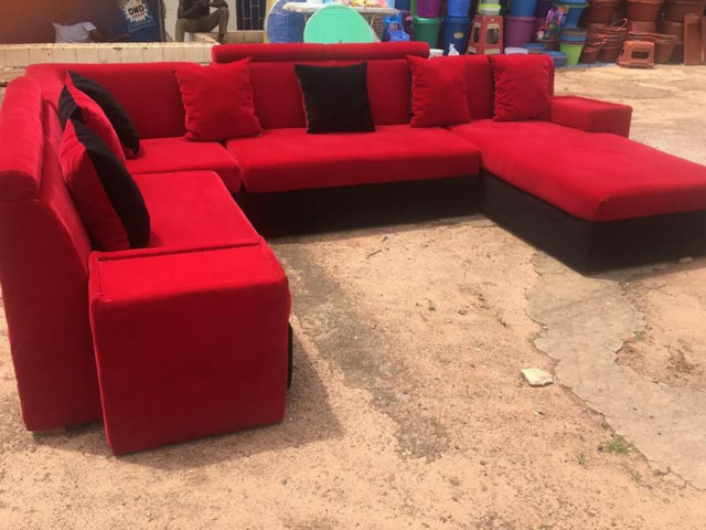 Sofá modelo U, Camas - Poltronas, Bissau