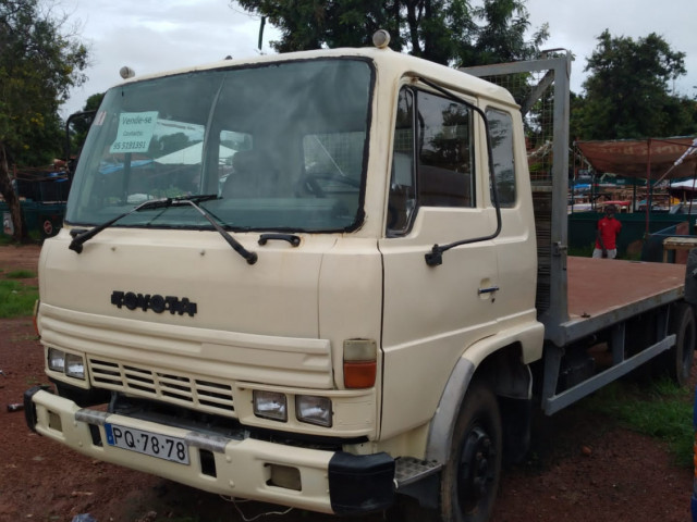 Isuzu Ftr 800, Camiões - Autocarros, Bissau