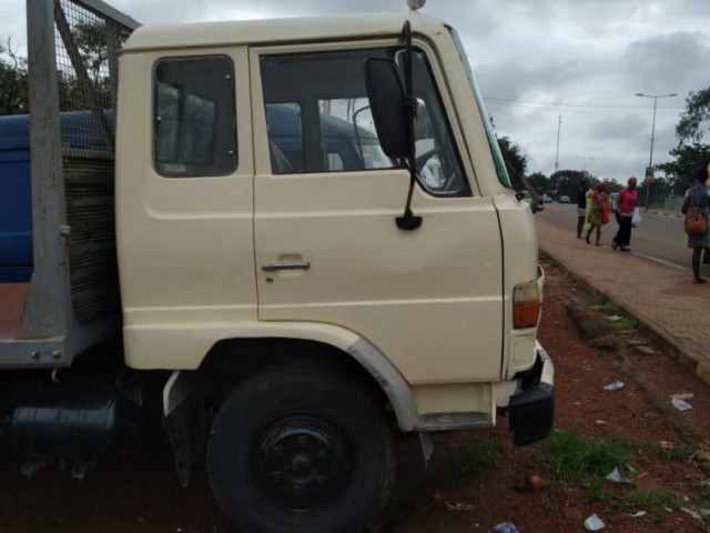 Isuzu Ftr 800, Camiões - Autocarros, Bissau