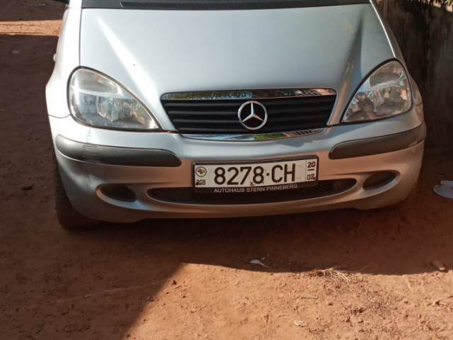 Mercedes A 160, Carros, Bissau