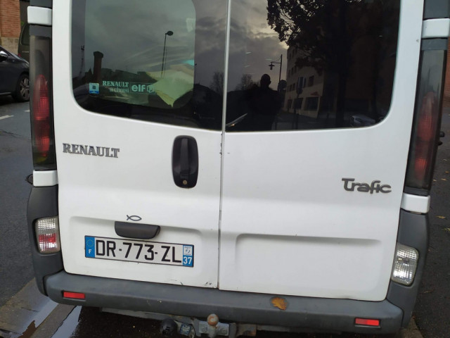 Renault Trafic, Carros, Bissau