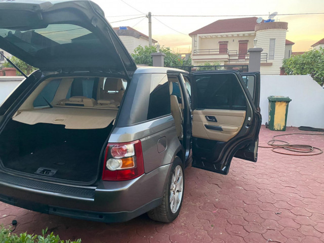 Range Rover sport, Carros, Bissau