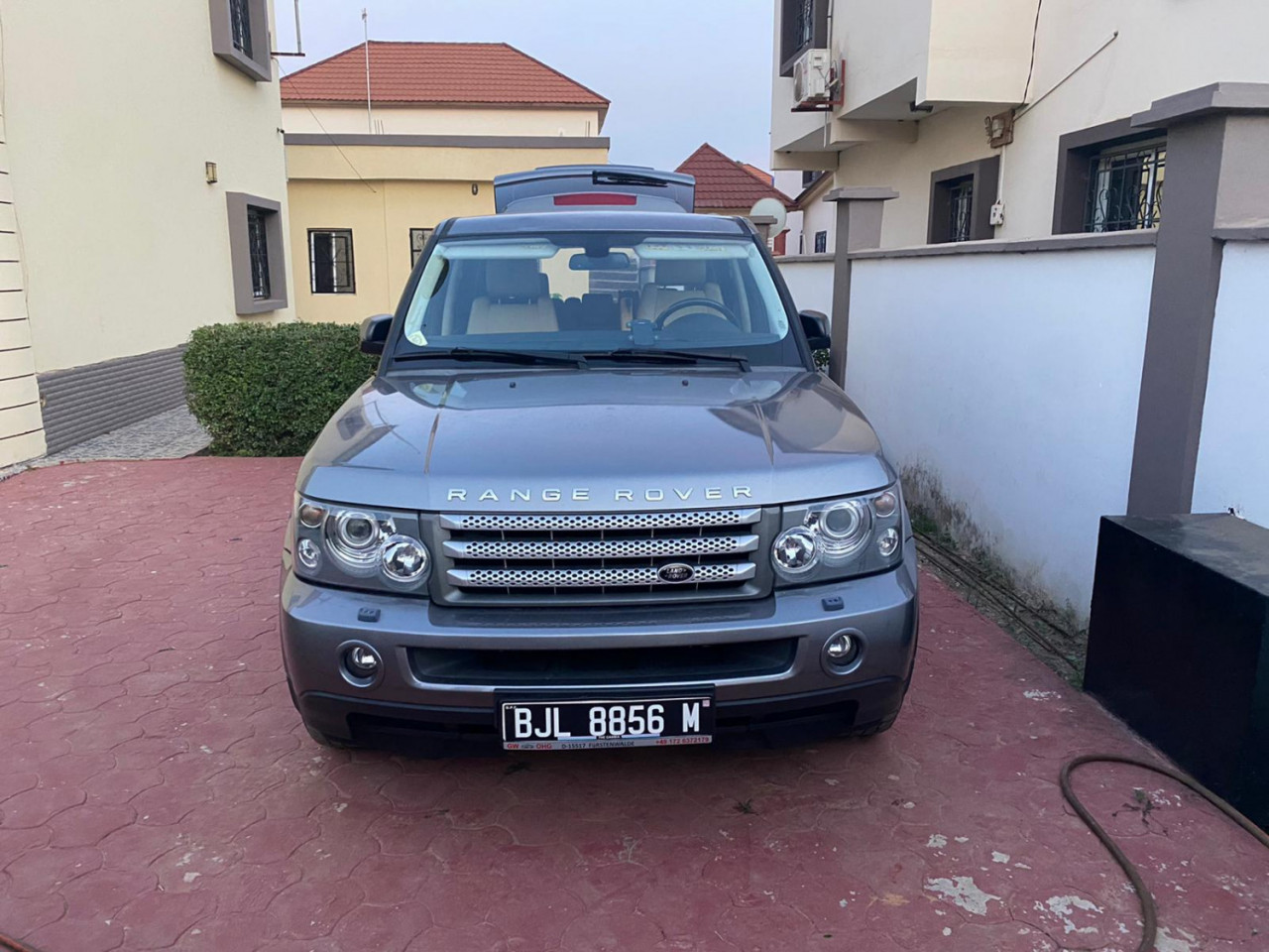 Range Rover sport, Carros, Bissau