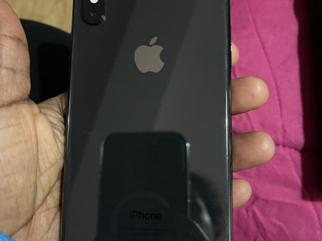 IPhone XS, Telemóveis, Bissau