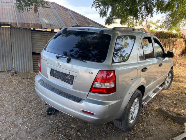 KIA SORENTO, Carros, Bissau