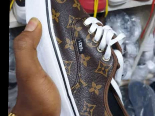 Tenis Nike, Calçado, Bissau