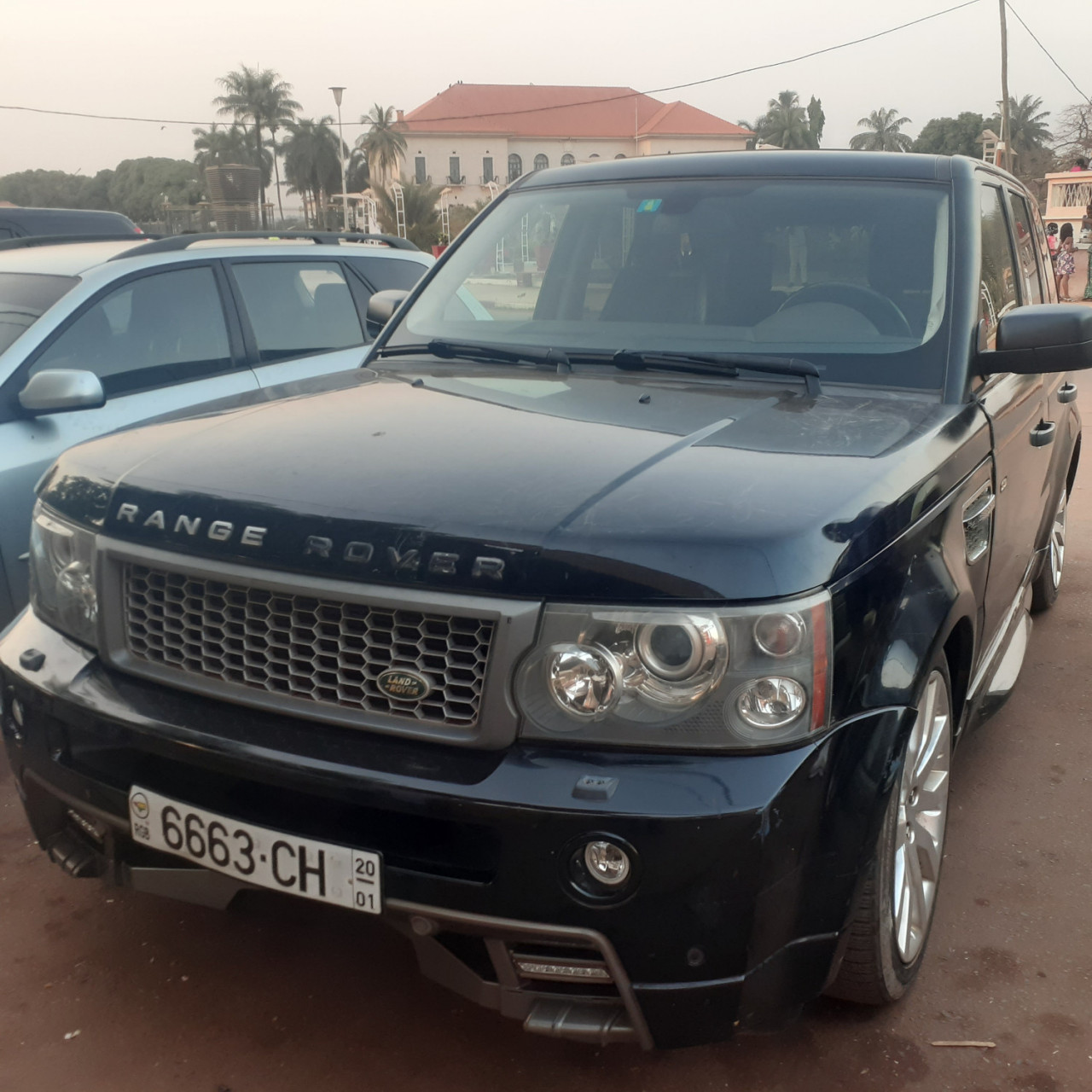 Land Rover Range Rover 8, Carros, Bissau