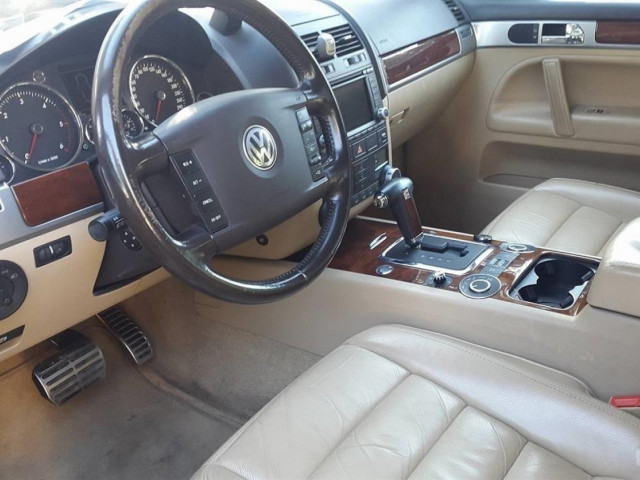 Volkswagen Touareg, Carros, Bissau