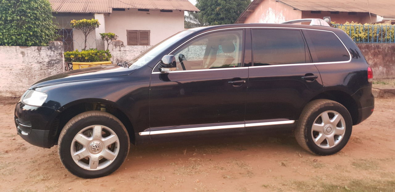 Volkswagen Touareg, Carros, Bissau