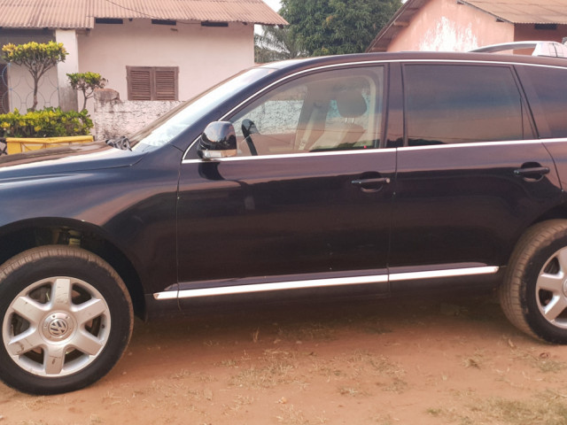 Volkswagen Touareg, Carros, Bissau