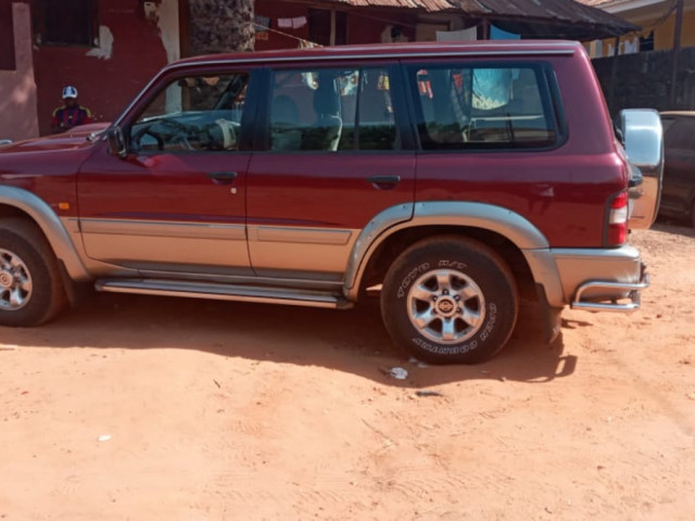 Nissan Patrol, Carros, Bissau