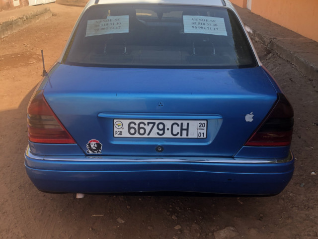 Mercedes-Benz C-Class, Carros, Bissau