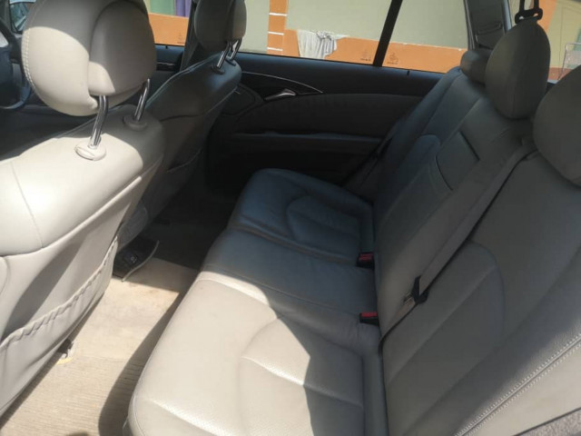 Mercedes classe E, Carros, Bissau