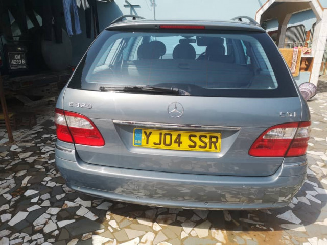 Mercedes classe E, Carros, Bissau