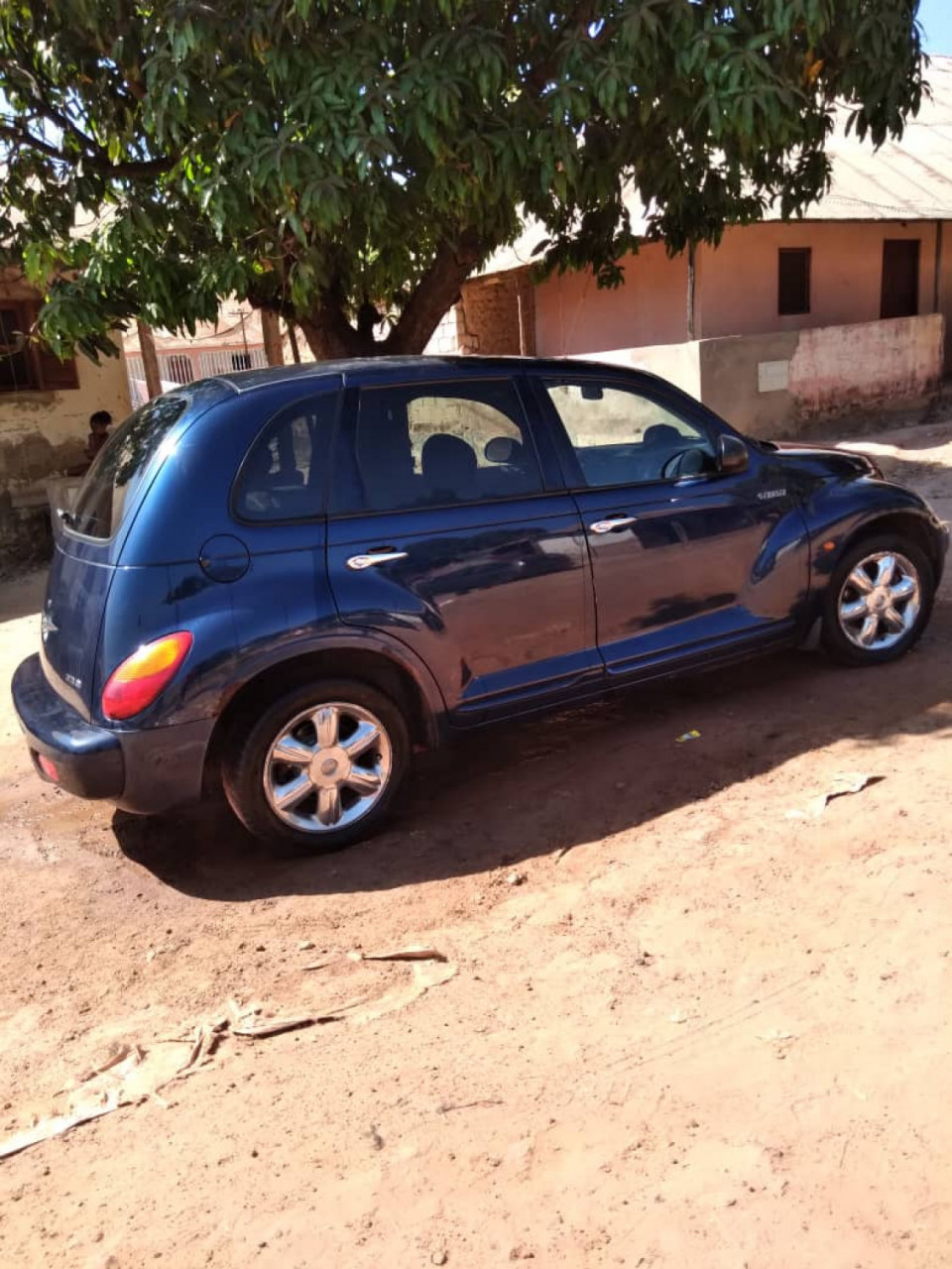Chrysler PT Cruiser, Carros, Bissau