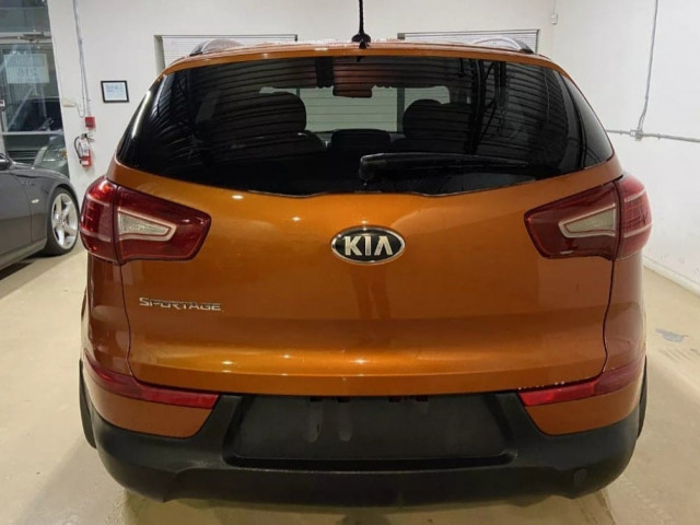 Kia Sportage, Carros, Bissau