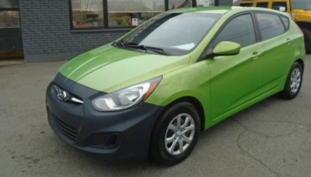 Hyundai Accent, Carros, Bissau