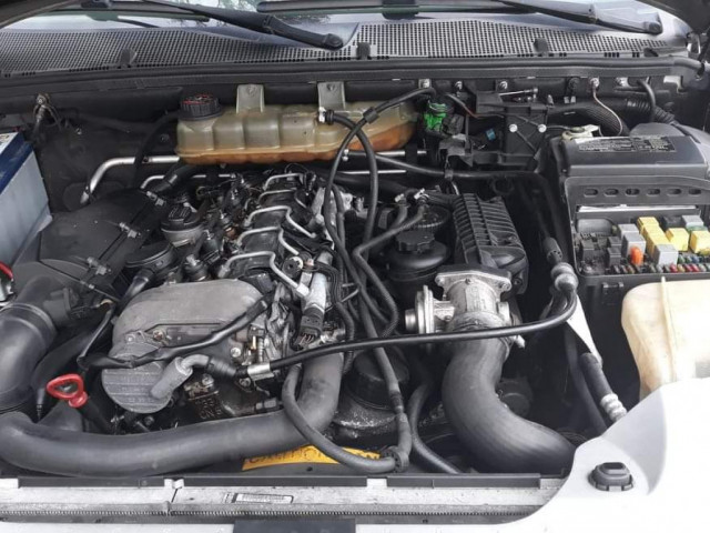Mercedes-Benz M-Class, Carros, Bissau