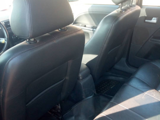 Ford Mondeo, Carros, Bissau