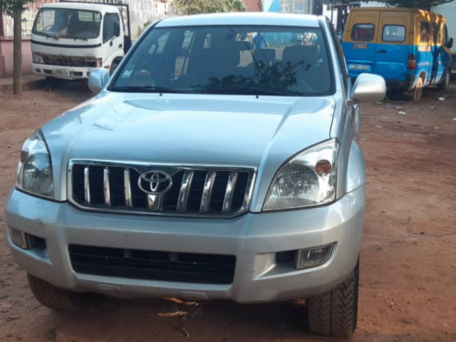 Toyota Land Cruiser Prado, Carros, Bissau